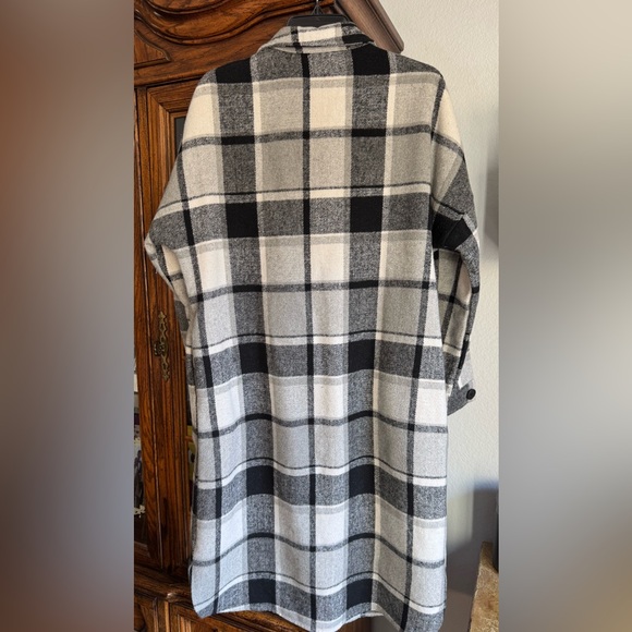 Women’s Plaid Shacket Black/Gray/White Size Small - Picture 2 of 5
